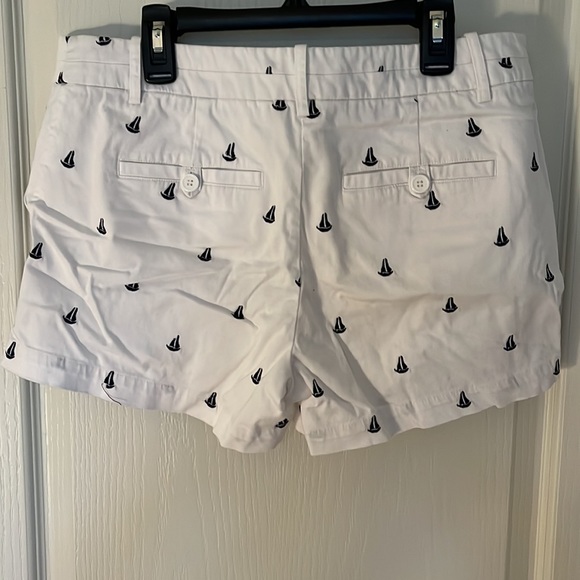 Sailboat shorts, size 6 - Picture 2 of 2